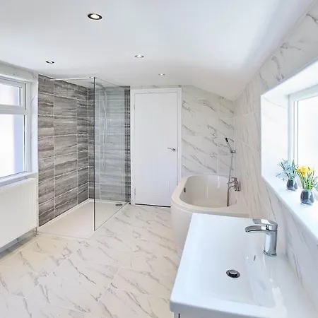 Host & - The Lobster Redcar