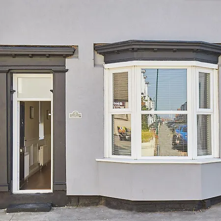 Host & - The Lobster Redcar