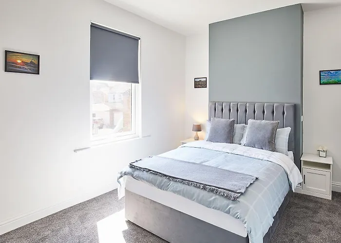 Hotel Host & - The Lobster Redcar